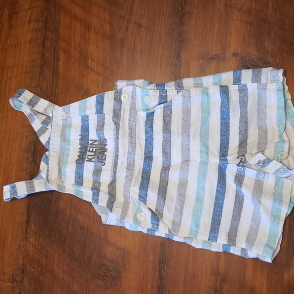 Calvin Klein Jeans 2-Piece T-Shirt and Stripe Canvas Shortalls Set - Picture 5 of 6